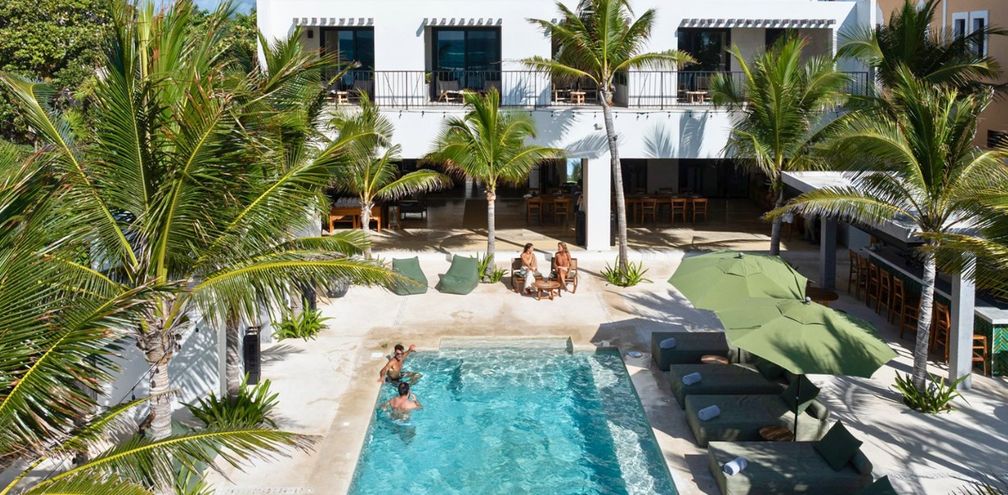 Give Your Clients $200 Cashback on Their Villa Escape