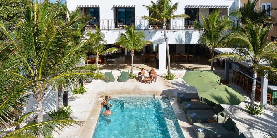 Give Your Clients $200 Cashback on Their Villa Escape
