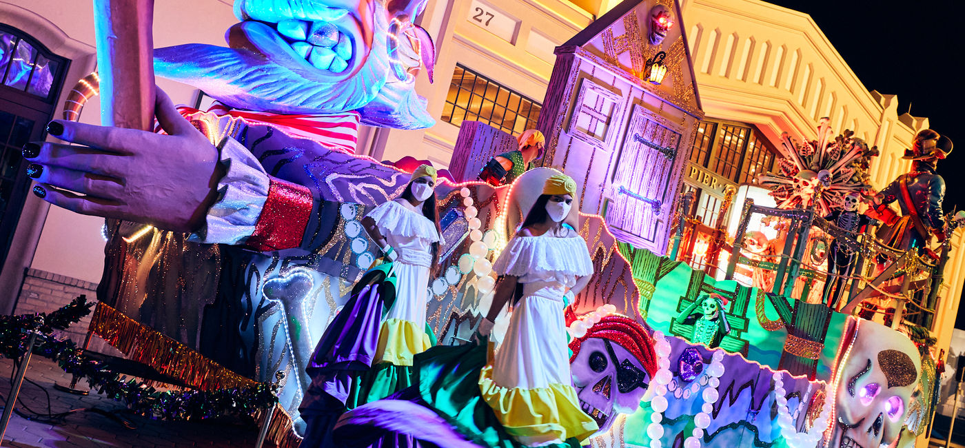 Image: Mardi Gras Celebration at Universal Studios Orlando (photo via Universal Orlando) (Photo Credit: (photo via Universal Orlando))