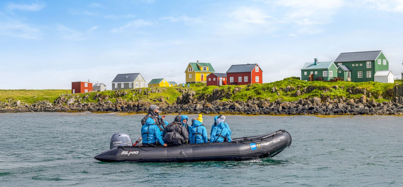Image: Excursion en Zodiac autour de l’île Flatey, en Islande, avec les expéditions Lindblad et National Geographic (Source: National Geographic-Lindblad Expeditions)