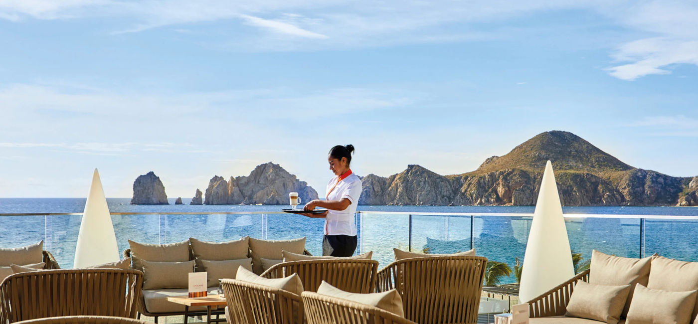 Image: Sunwing introduces RIU October (Photo Credit: Sunwing Vacations)