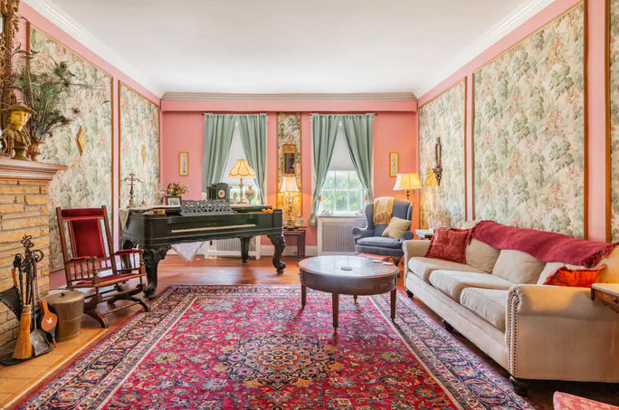 Linville Manor listing on Airbnb