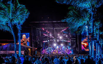 Dave Matthews & Tim Reynolds in Riviera Maya concert