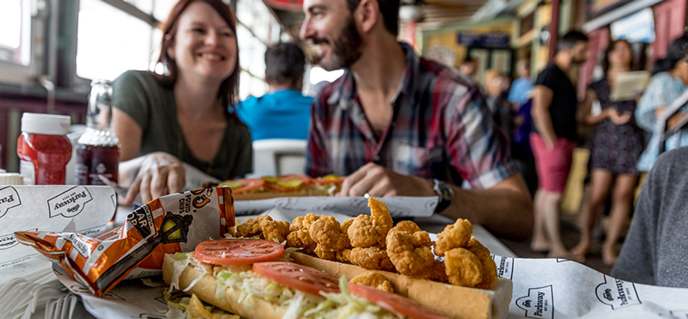 Image: Dining in New Orleans (Photo Credit: New Orleans & Company)
