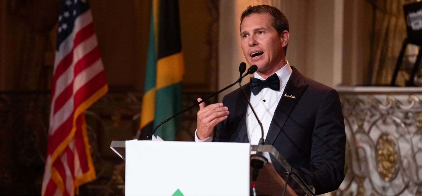 Image: Adam Stewart, Executive Chairman of Sandals and Beaches Resorts, received the International Achievement Award at the AFJ Hummingbird Gala. (Photo Credit: Sandals Resorts)