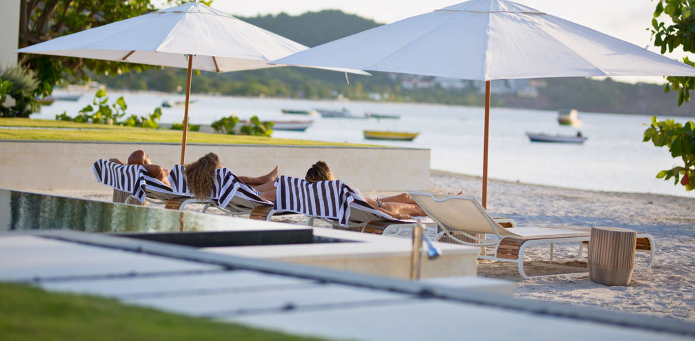 Earn Up to $5,000 Bonus Commission with Up to 2 Free Nights in the Caribbean for Your Clients