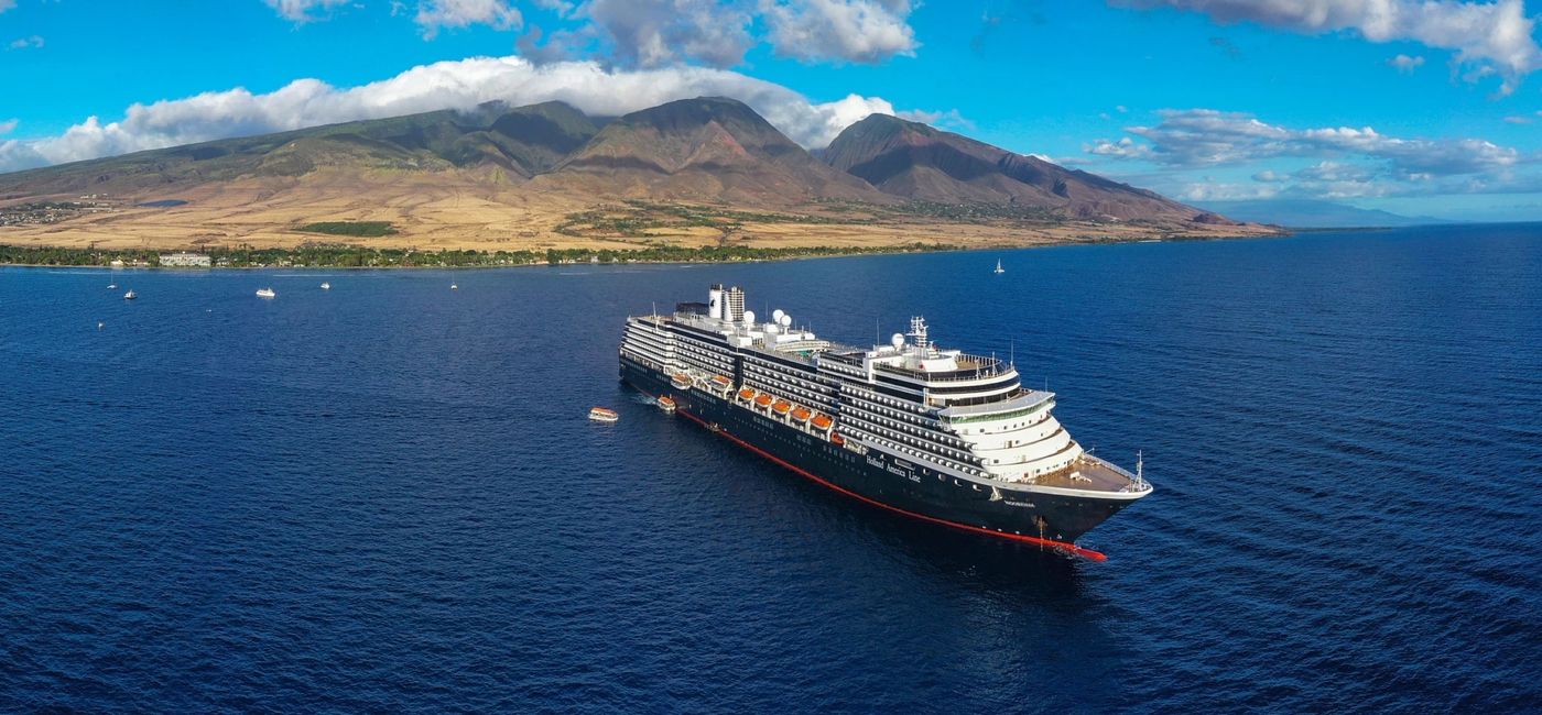 Image: Holland America's Noordam ship in Lahaina, Hawaii. (Photo Credit: Holland America Line)