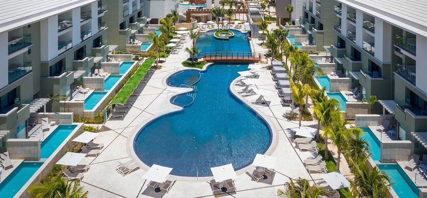 Image: Catalonia Grand Costa Mujeres All Suites & Spa (Photo Credit: Sunwing Vacations Inc)