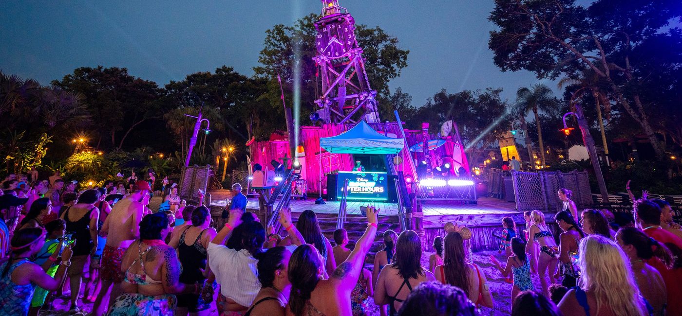 Image: Typhoon Lagoon comes alight during the Disney H20 Glow After Hours event. (Photo Credit: Walt Disney World Resort)