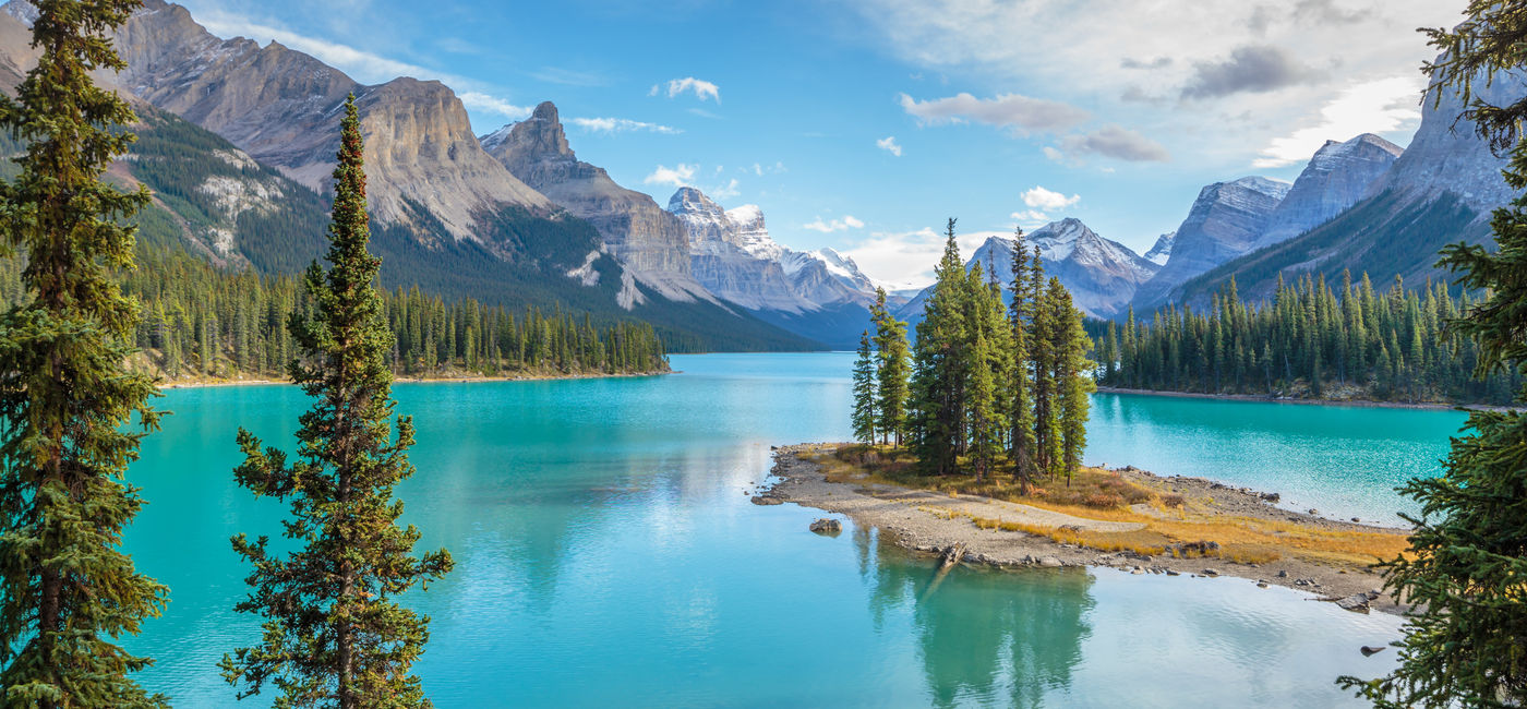 Image: Jasper National Park, Alberta, Canada. (Source: Adobe Stock/underwaterstas)