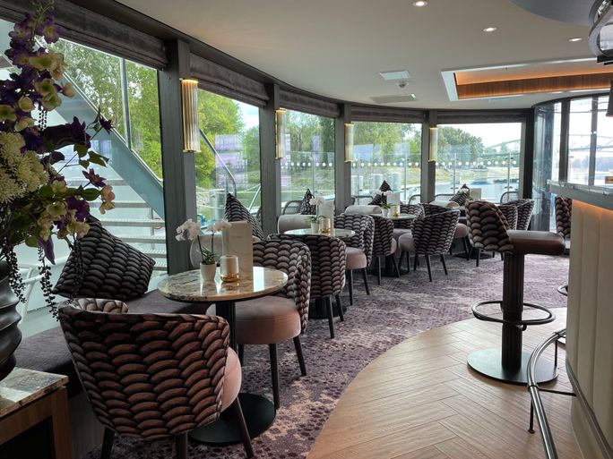 Additional lounge seating in the bar