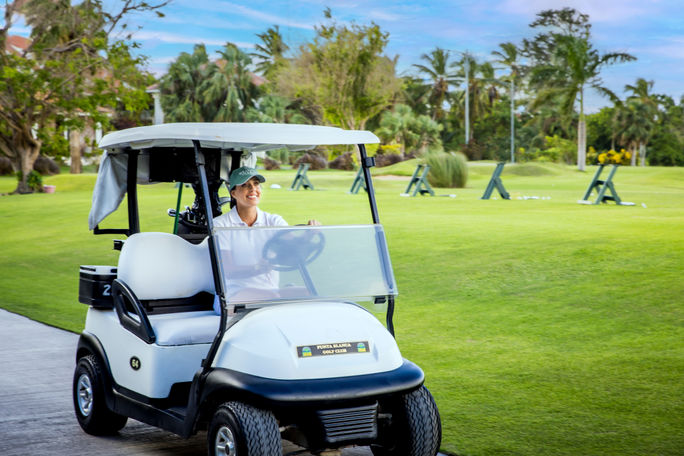 Free golf at Punta Blanca Golf Club