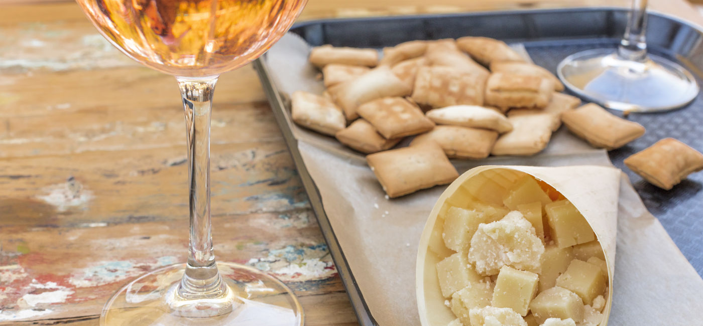 Image: Madrid tapas and wine tour (Photo Credit: Railbookers)
