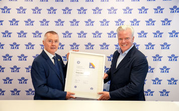 Willie Walsh, director general, IATA with Michael Deluce, CEO, Porter Airlines.