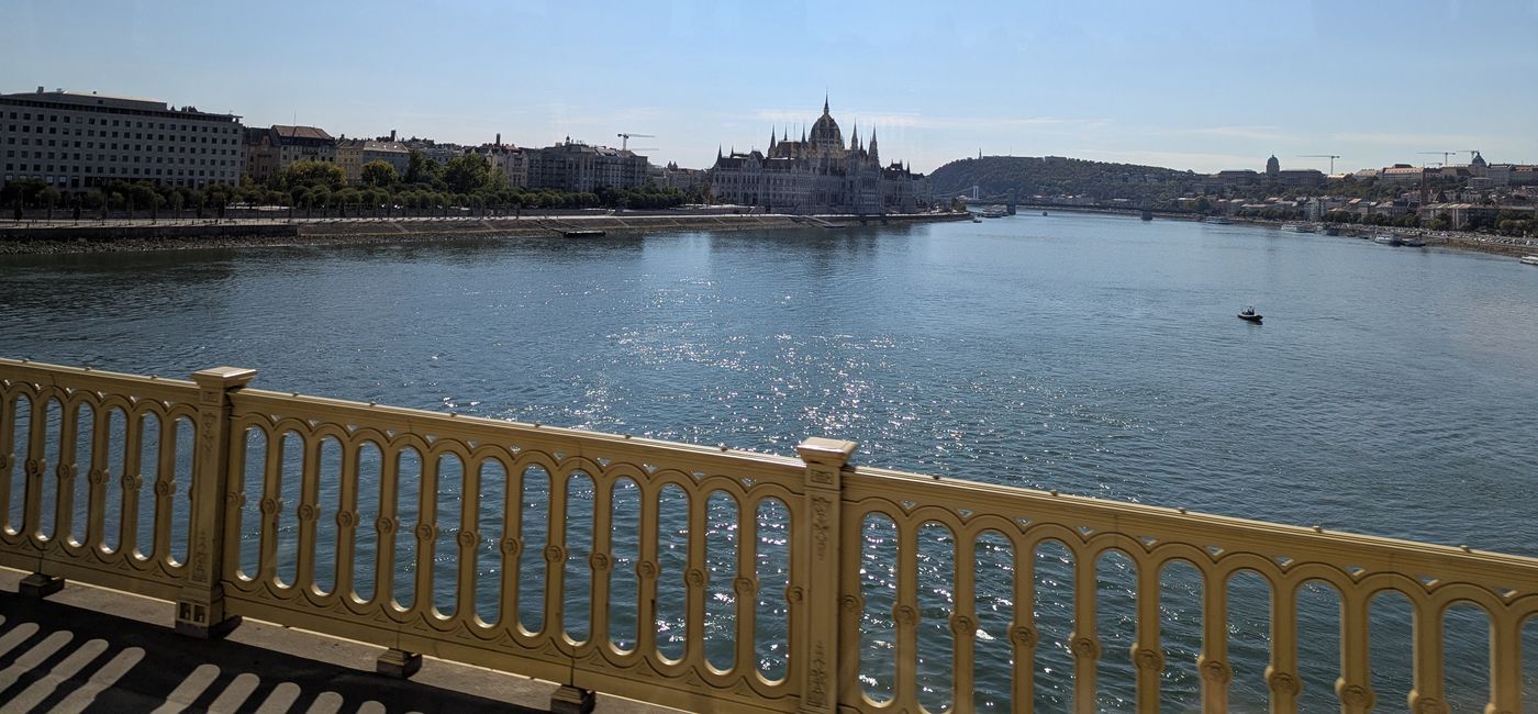 Image: Le Danube vu du pont de Budapest (Photo Credit: Eric Bowman)