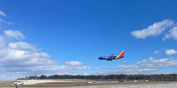 Southwest Airlines plane landing at Baltimore/Washington Internatio<em></em>nal Airport