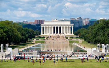 The National Mall with a view of Lincoln Memorial, Washington D.C.