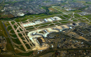 PHOTO: Toronto Pearson International Airport (photo courtesy of Wikipedia/Buffyjossdollhouse)
