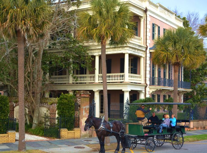 Horse & Carriage Rides through Historic Charleston Horse & Carriage Rides through Historic Charleston