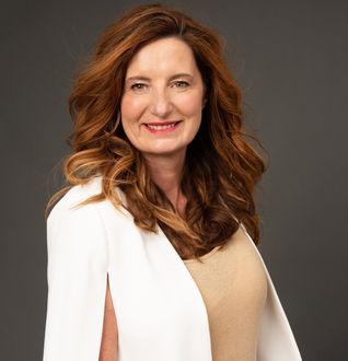 Natalie Kloss-Biagini headshot