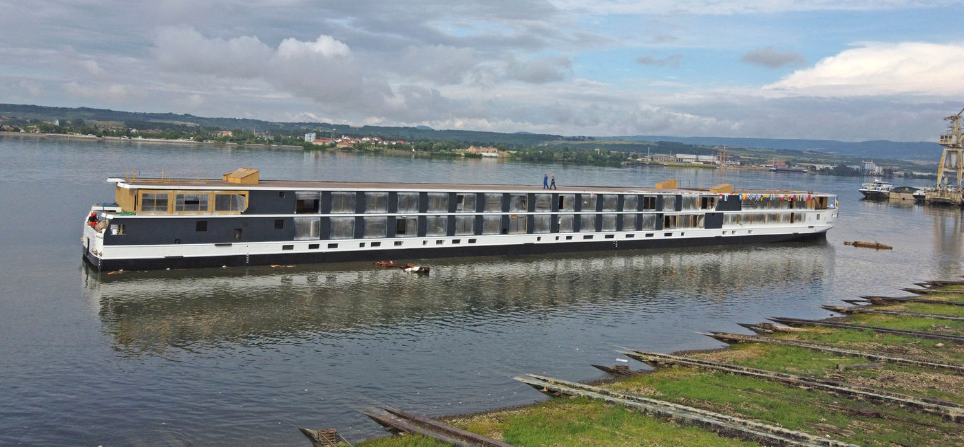 Image: Emerald Lumi Float-out (Photo Credit: Emerald Cruises)