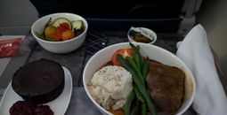 Airplane food, meal, delta, air travel,
