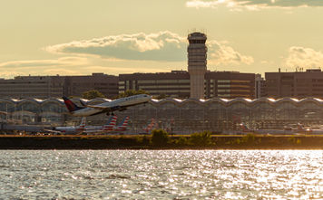 Plane taking off from Ronald Reagan Washington National Airport