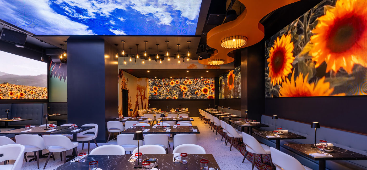 Image: Planet Hollywood NYC interior (Photo Credit: Planet Hollywood)