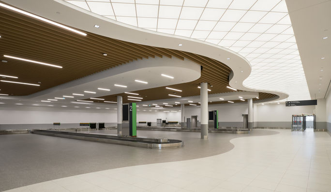 MET baggage claim