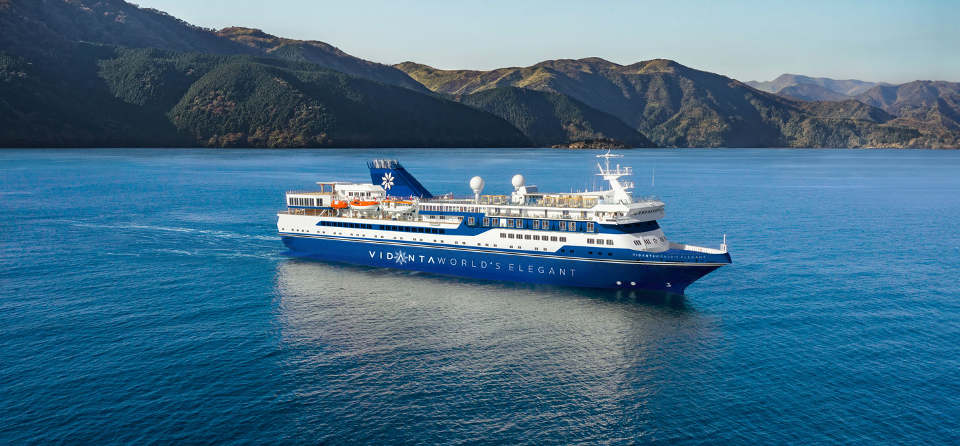 Image: The luxury mega yacht Elegant (Photo Credit: Grupo Vidanta)