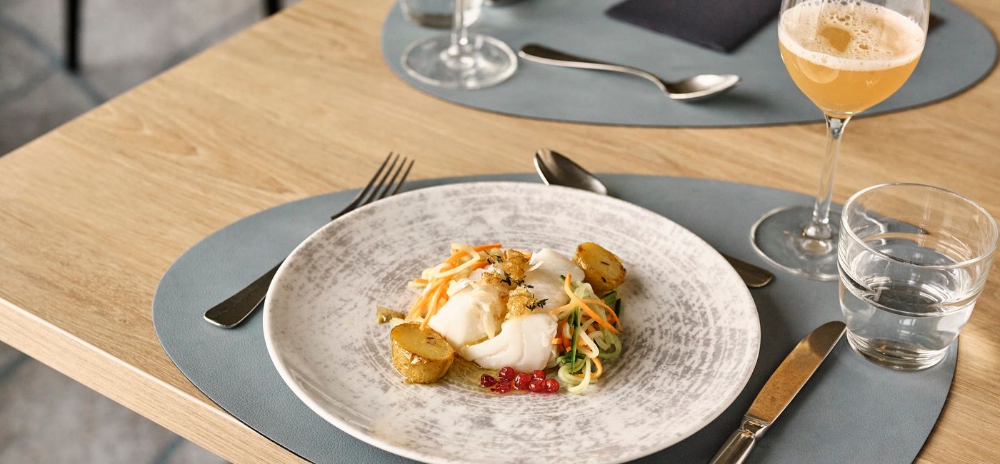 Image: Hurtigruten has a new menu from Sámi culinary ambassador Máret Rávdná Buljo (Photo Credit: Øivind Haug/Hurtigruten)