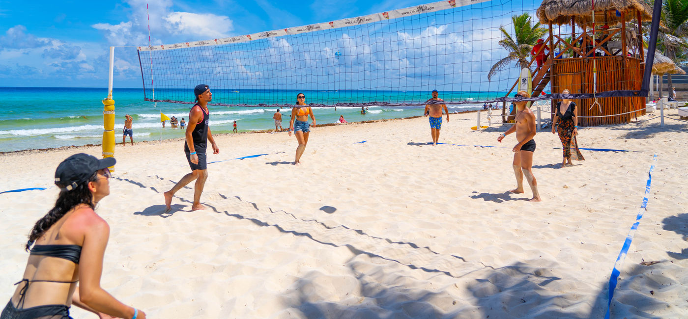 Image: Beach volleyball at Grand Oasis Cancun (Photo Credit: Oasis Hotels & Resorts)