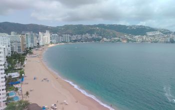 Resorts such as Acapulco (photo), Cancun, Los Cabos, and Puerto Vallarta are favorites among tourists from North America.