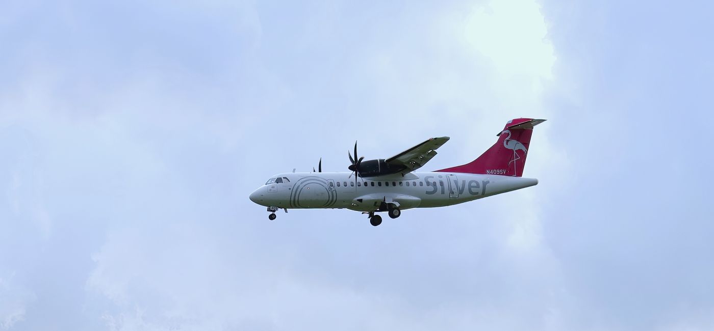 Image: Silver Airways plane landing. (Photo Credit: Bill McKeon / Aodbe Stock)