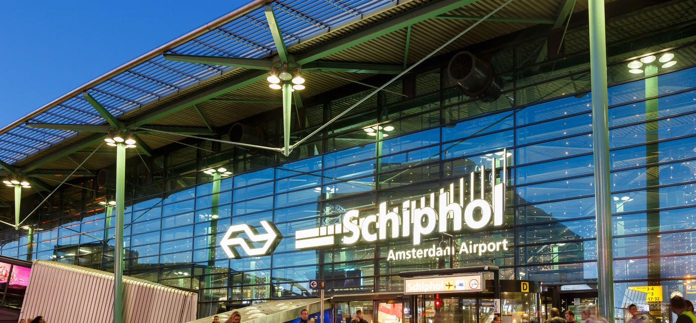 Image: Amsterdam Schiphol Airport (Photo Credit: Markus Mainka / Adobe Stock)
