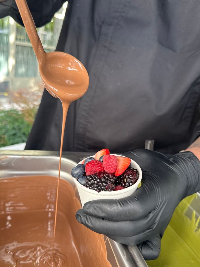 chocolate berry cup from HYPE chocolate berry cup from HYPE