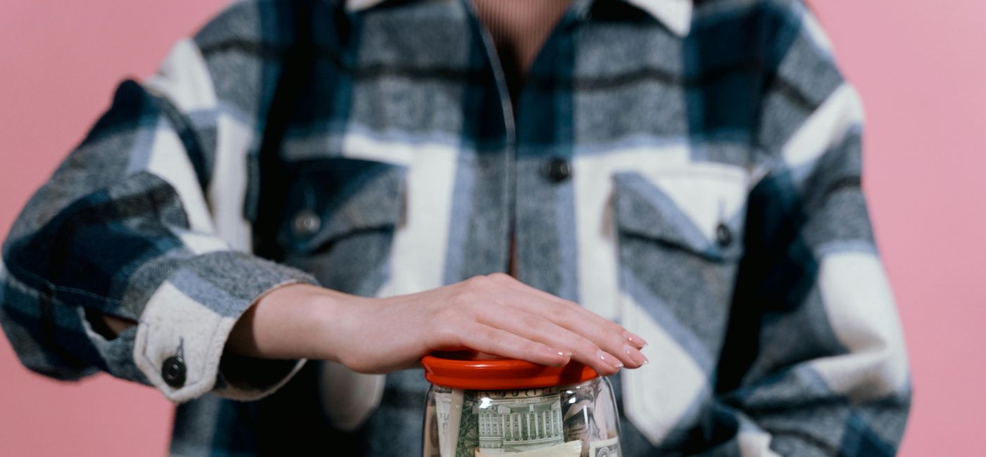 Image: Canadians place spending on travel as a high priority (Photo Credit: Photo by Tima Miroshnichenko)