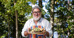 Acclaimed chef Andrew Zimmern
