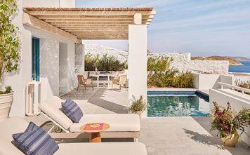 Four Seasons Unveils New Property in Mykonos