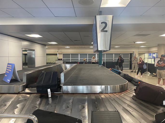 baggage claim, San Diego international airport, San Diego baggage claim, airport baggage claim