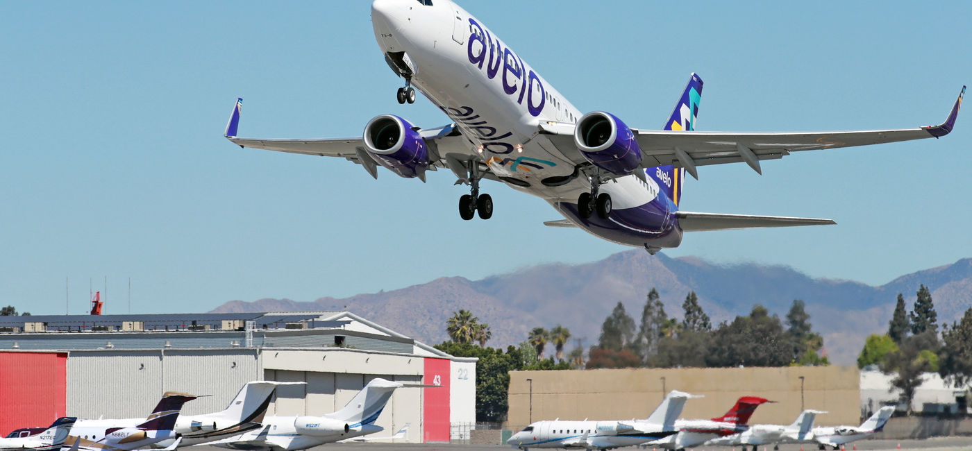Image: An Avelo Airlines airplane takes off from Hollywood Burbank Airport in Los Angeles, California. (Photo Credit: Avelo Airlines)