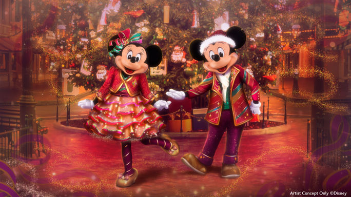 At Disneyland in California, Mickey and Minnie Mouse will have special new outfits for the 2025 holiday season. At Disneyland in California, Mickey and Minnie Mouse will have special new outfits for the 2025 holiday season.