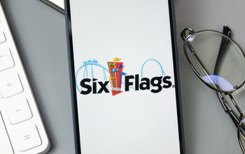 Six Flags logo