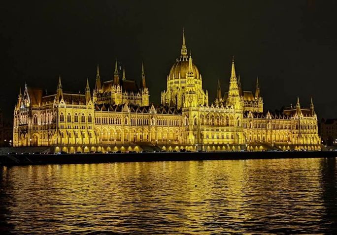 Hungarian Parliament Building in Budapest, christmas, budapest, hungary