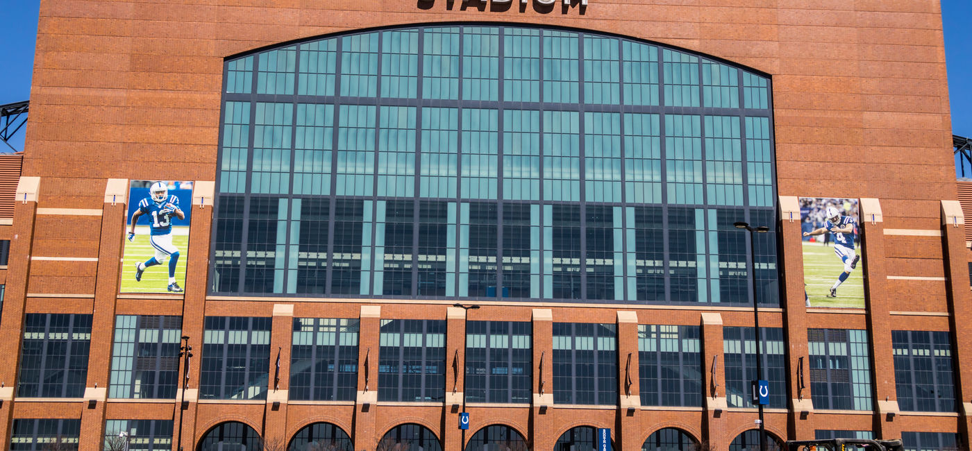 Image: Lucas Oil Stadium in Indianapolis. (Photo Credit: jetcityimage / Adobe Stock)