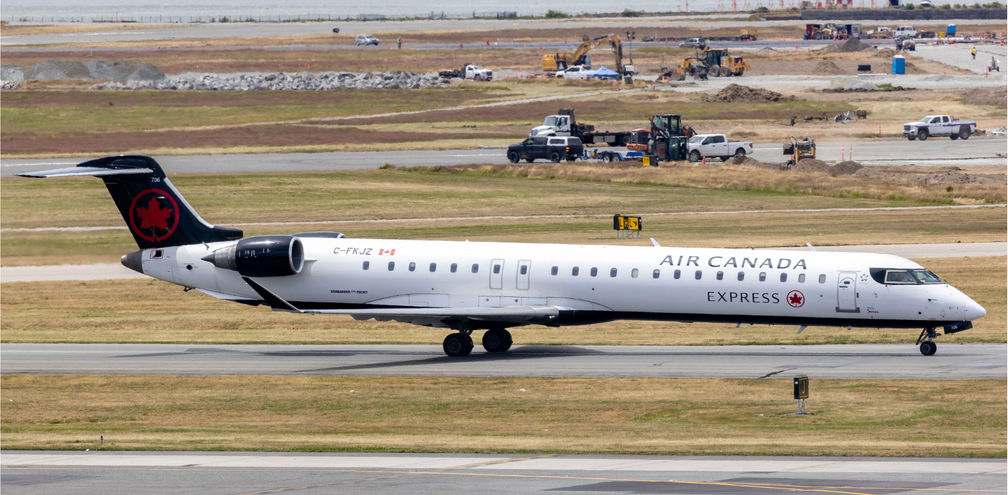 Aire Canada Jazz CRJ900