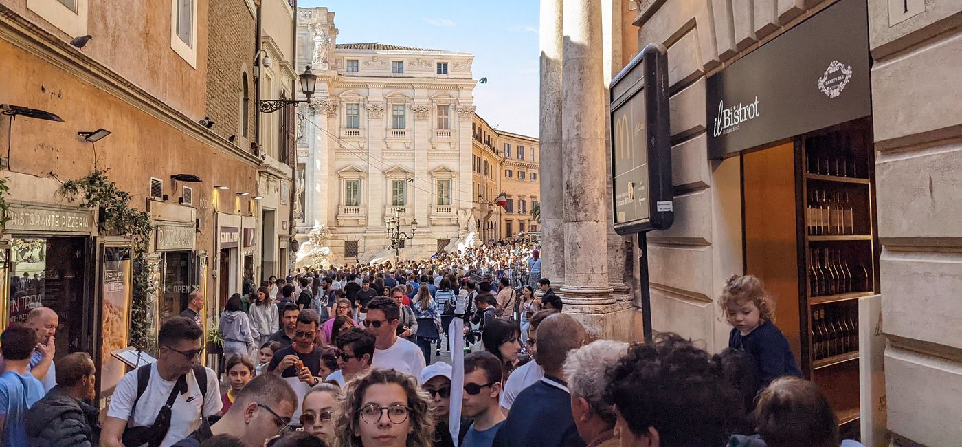 Image: Crowds on Via de'l Lucchesi near the Trevi Fountain in Rome, Italy. (Photo Credit: Philip Mallis / Flickr)