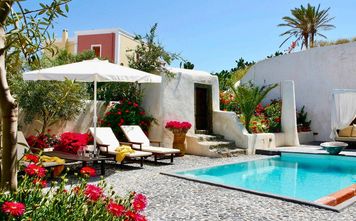 Upgrade Their Villa Vacation with Up to 15% Off Select Villas in Greece + Up to $1,000 Cashback for Your Clients