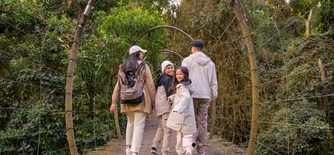 Advisors Discuss the Ins and Outs of Selling Escorted Tours Adventures by Disney, South Africa, Family tours