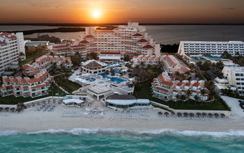 Wyndham Grand Cancun All Inclusive Resort & Villas